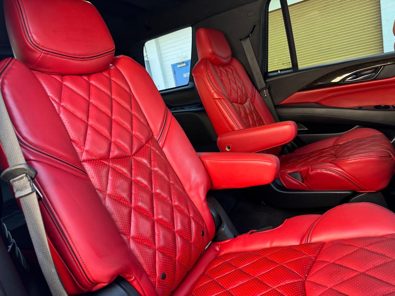 Cadillac Escalade 4WD 4dr Platinum 2019