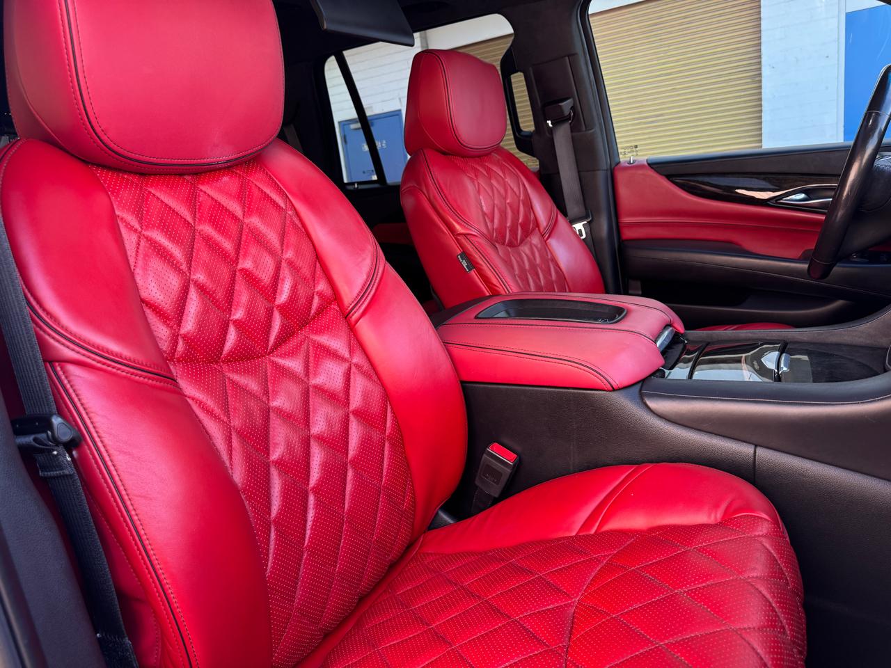 Cadillac Escalade 4WD 4dr Platinum 2019