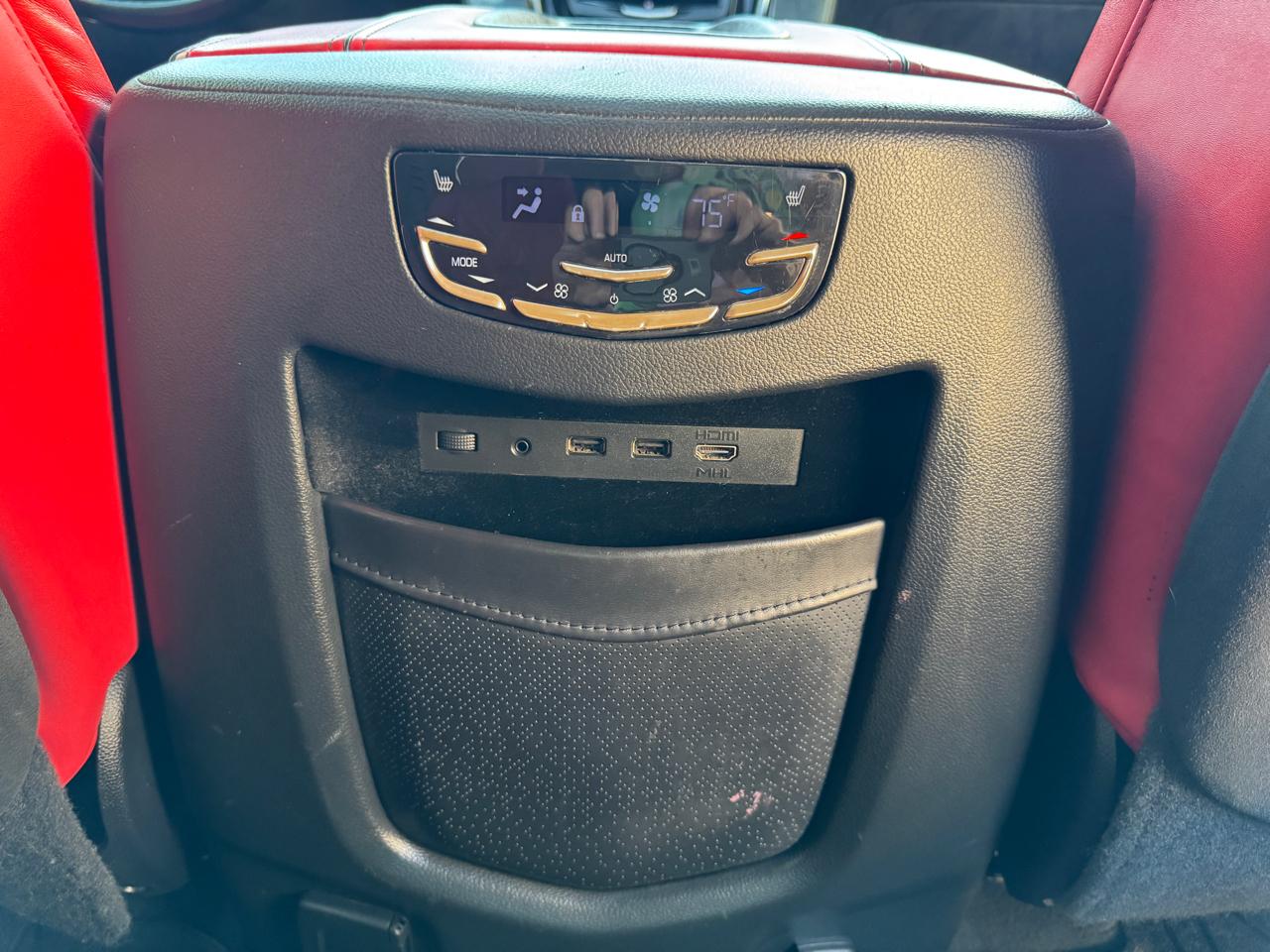 Cadillac Escalade 4WD 4dr Platinum 2019