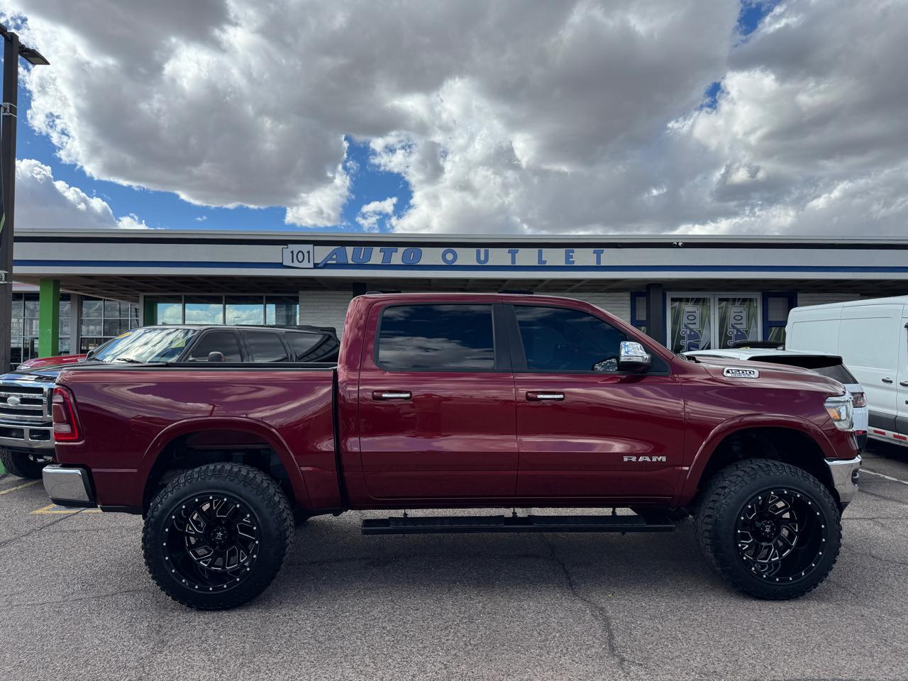 RAM 1500 Laramie 4x4 Crew Cab 5'7" Box 2019
