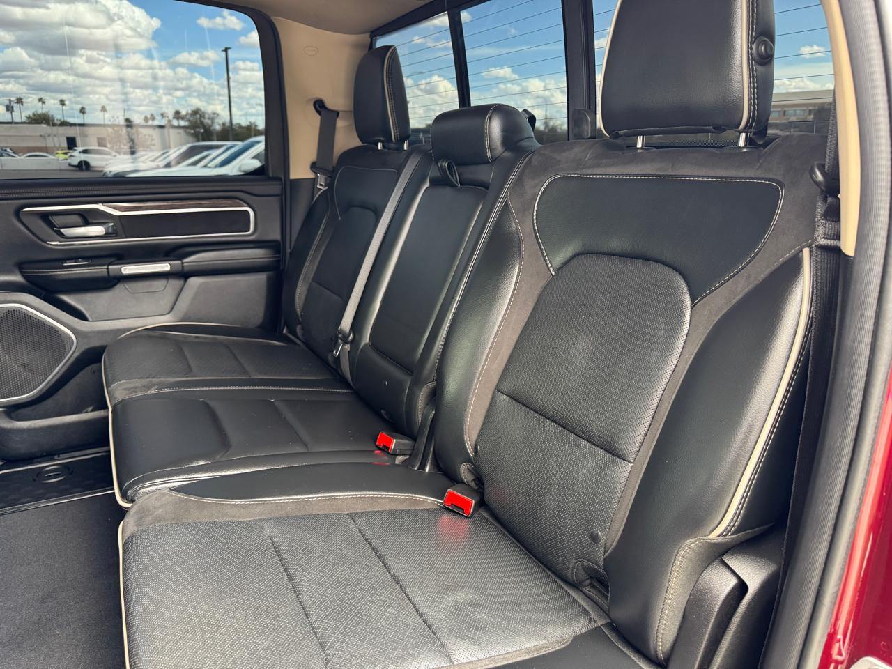 RAM 1500 Laramie 4x4 Crew Cab 5'7" Box 2019