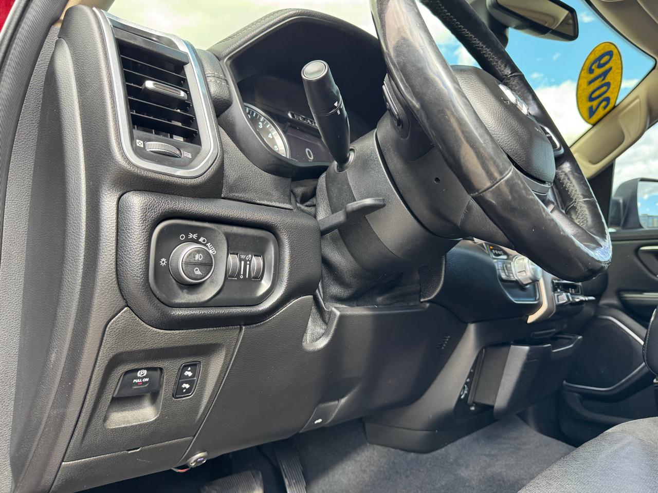 RAM 1500 Laramie 4x4 Crew Cab 5'7" Box 2019