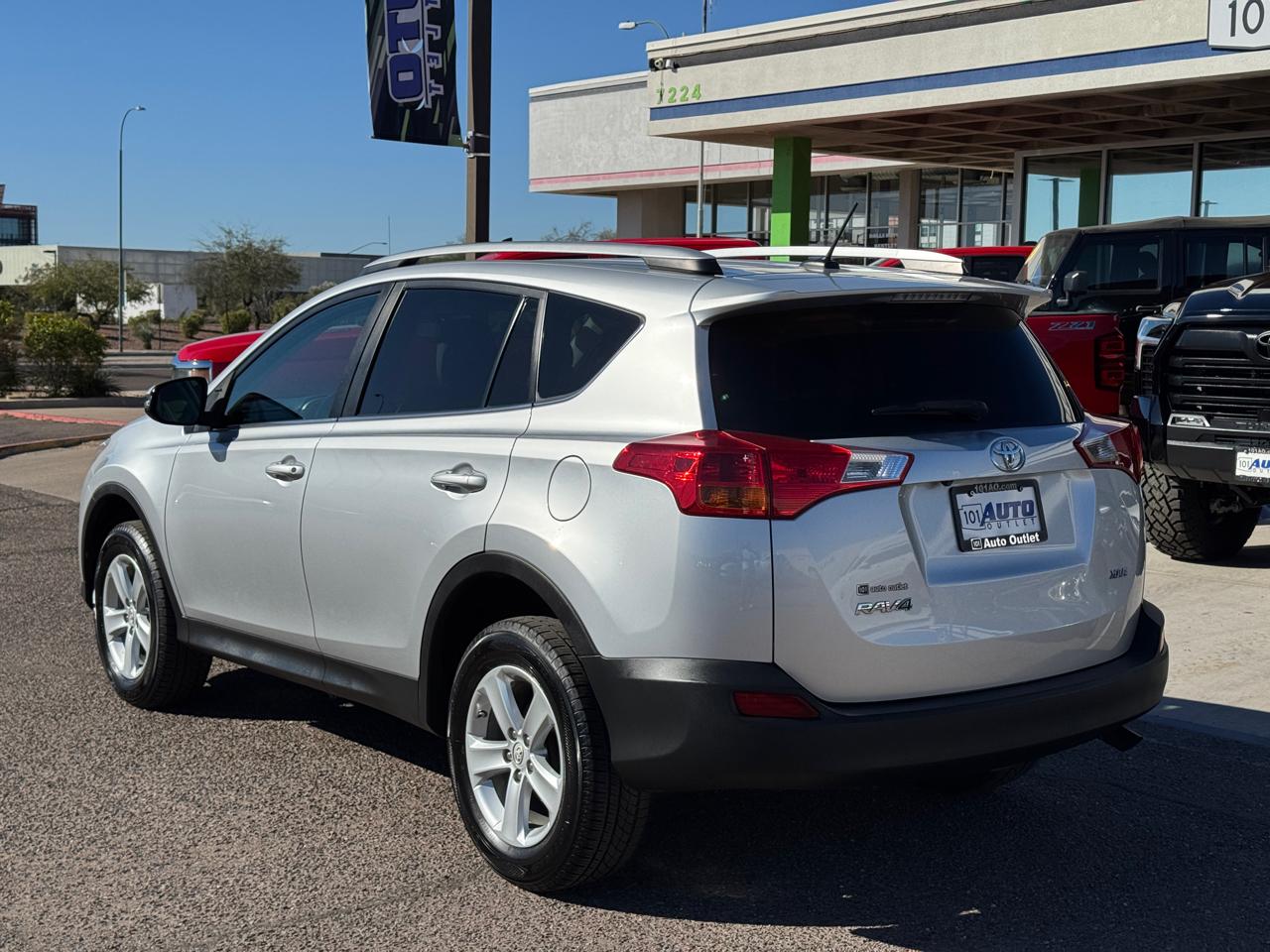 Toyota RAV4 FWD 4dr XLE (Natl) 2013