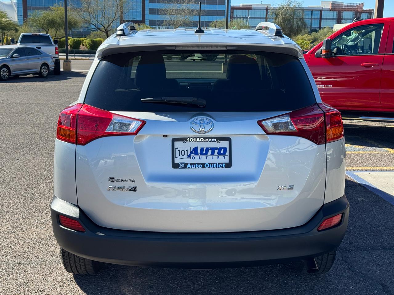 Toyota RAV4 FWD 4dr XLE (Natl) 2013