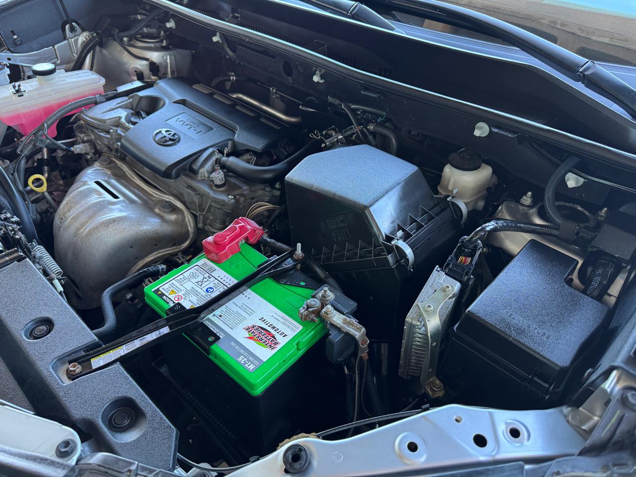 Toyota RAV4 FWD 4dr XLE (Natl) 2013