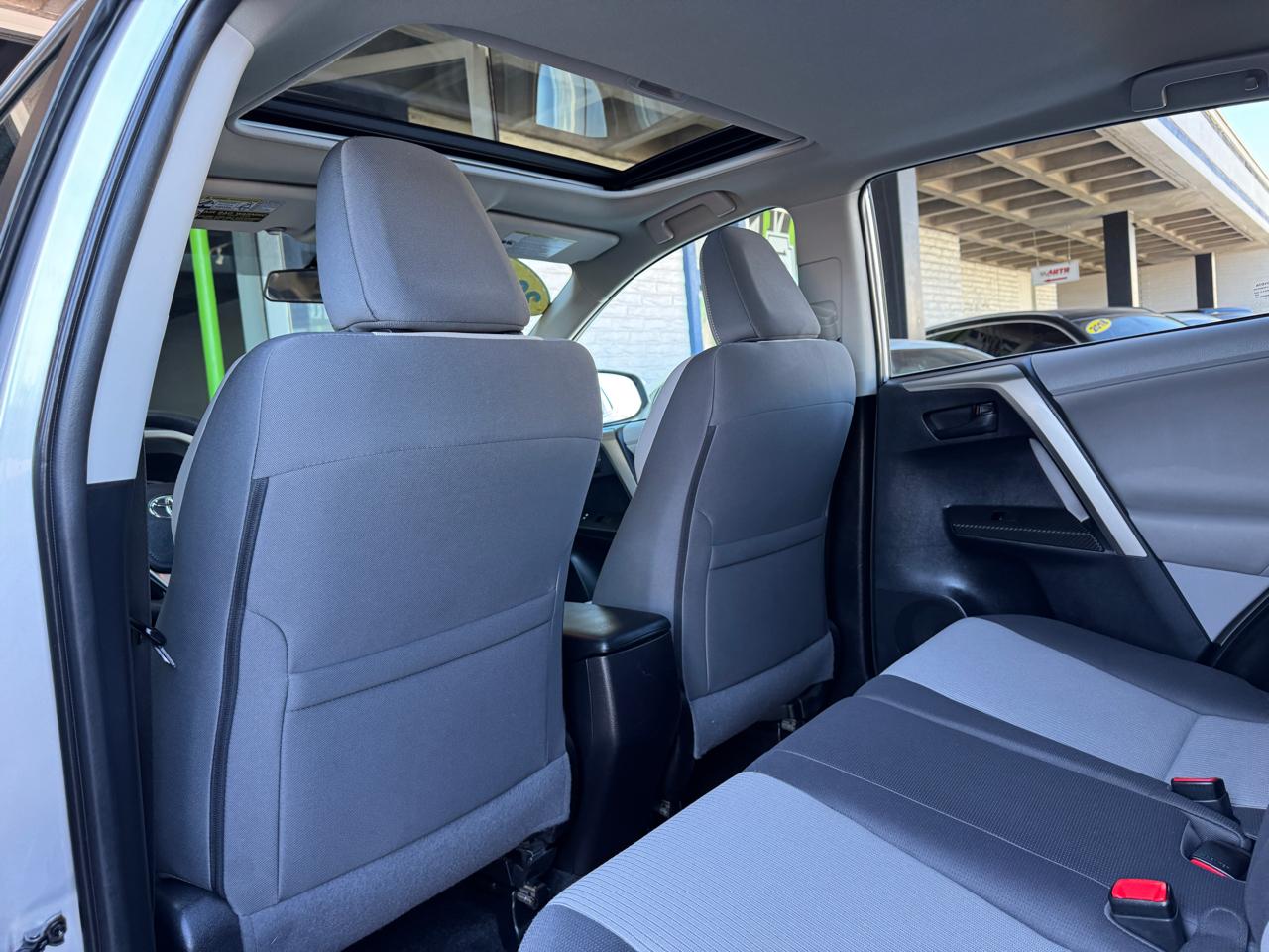 Toyota RAV4 FWD 4dr XLE (Natl) 2013