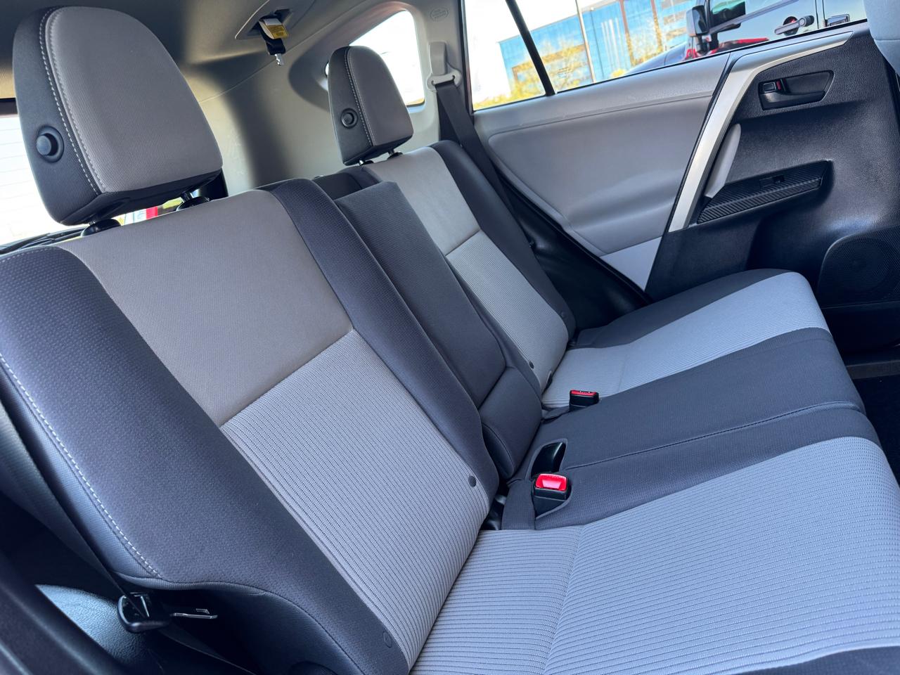 Toyota RAV4 FWD 4dr XLE (Natl) 2013