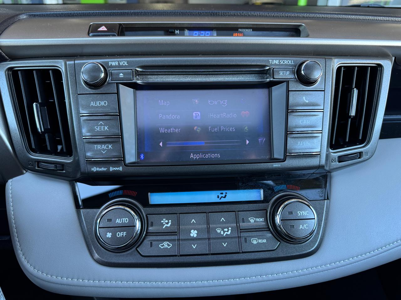 Toyota RAV4 FWD 4dr XLE (Natl) 2013