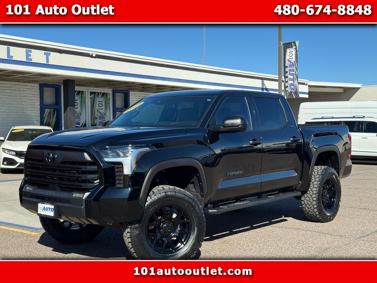 2025 Toyota Tundra 4WD SR5 CrewMax 5.5' Bed (Natl)