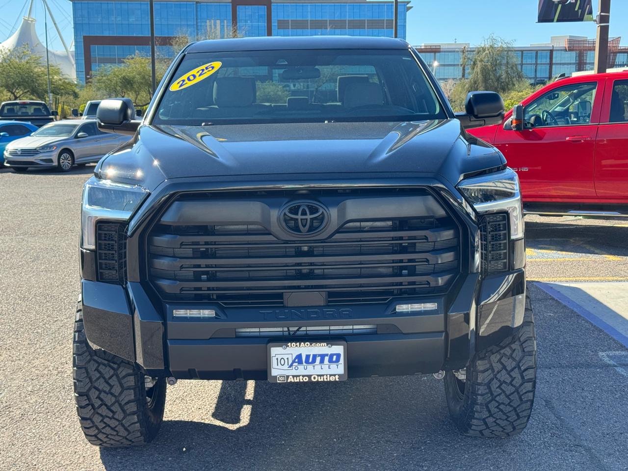 Toyota Tundra 4WD SR5 CrewMax 5.5' Bed (Natl) 2025