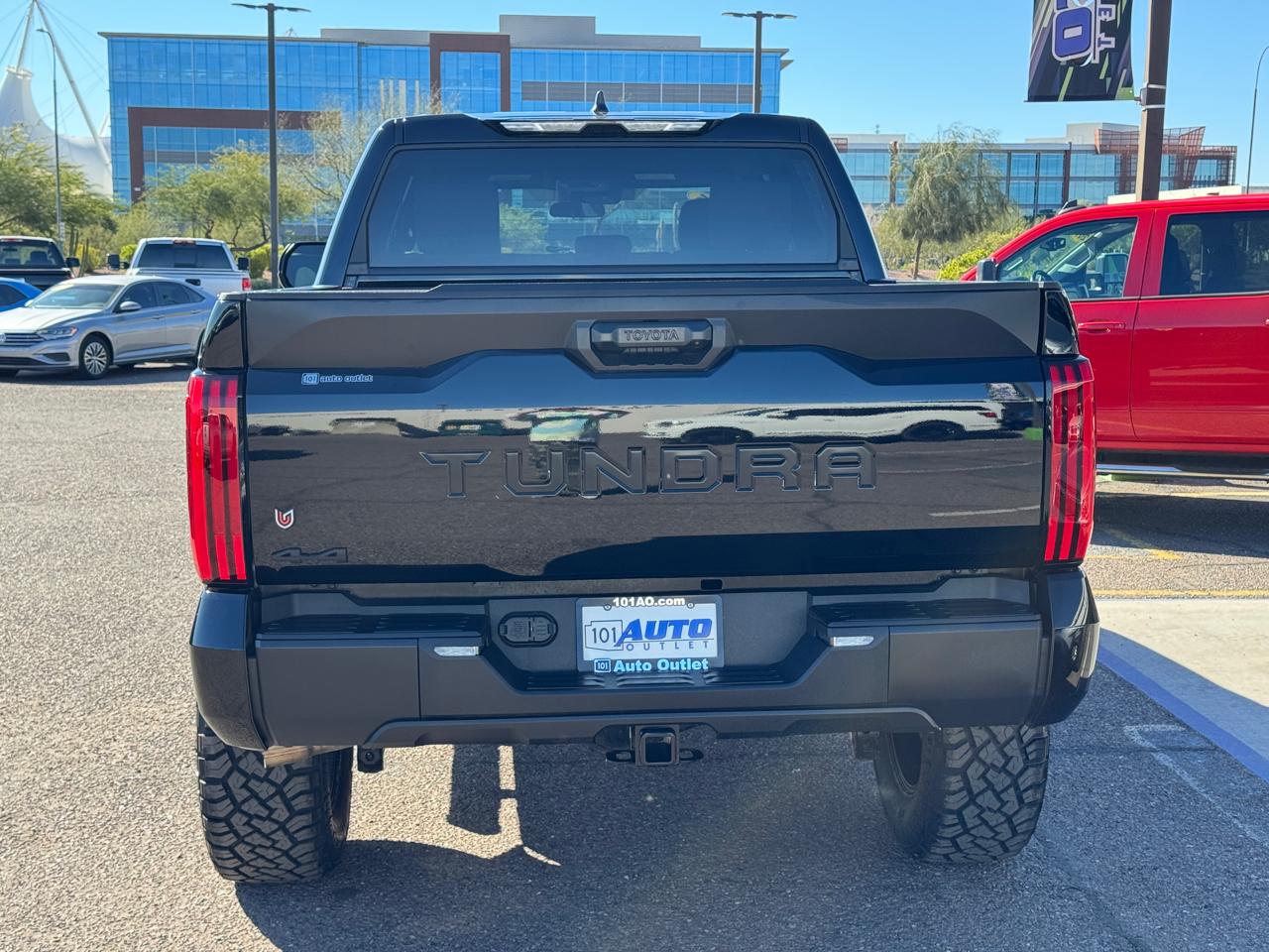 Toyota Tundra 4WD SR5 CrewMax 5.5' Bed (Natl) 2025