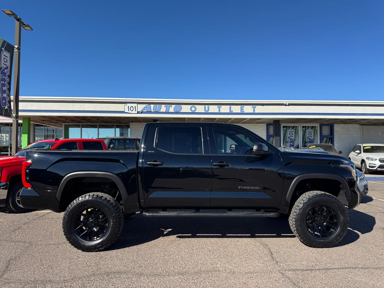 Toyota Tundra 4WD SR5 CrewMax 5.5' Bed (Natl) 2025