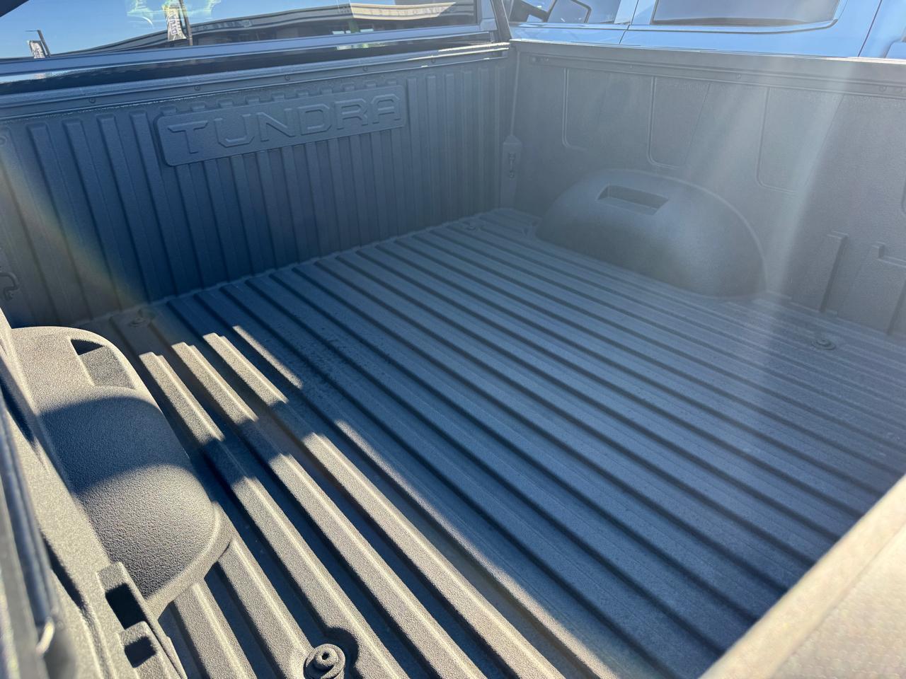 Toyota Tundra 4WD SR5 CrewMax 5.5' Bed (Natl) 2025