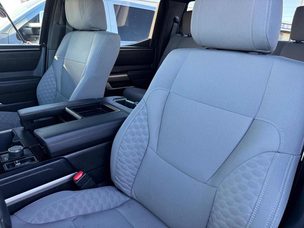 Toyota Tundra 4WD SR5 CrewMax 5.5' Bed (Natl) 2025