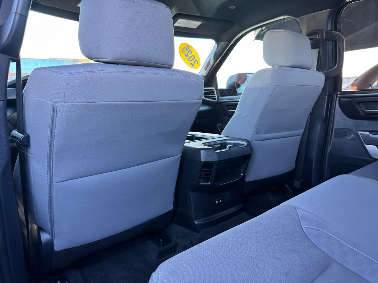 Toyota Tundra 4WD SR5 CrewMax 5.5' Bed (Natl) 2025