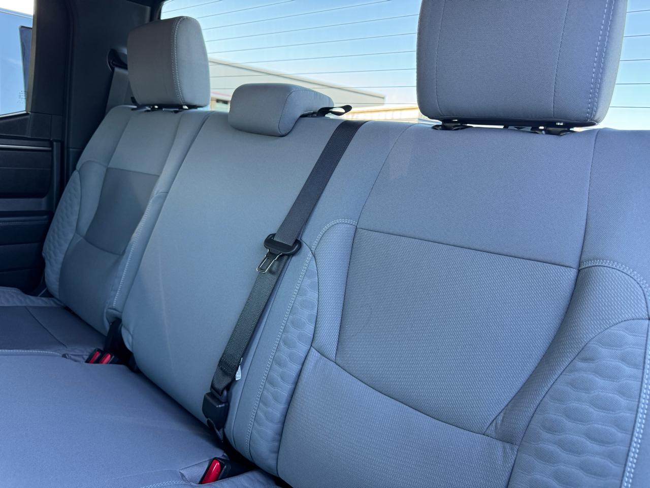 Toyota Tundra 4WD SR5 CrewMax 5.5' Bed (Natl) 2025