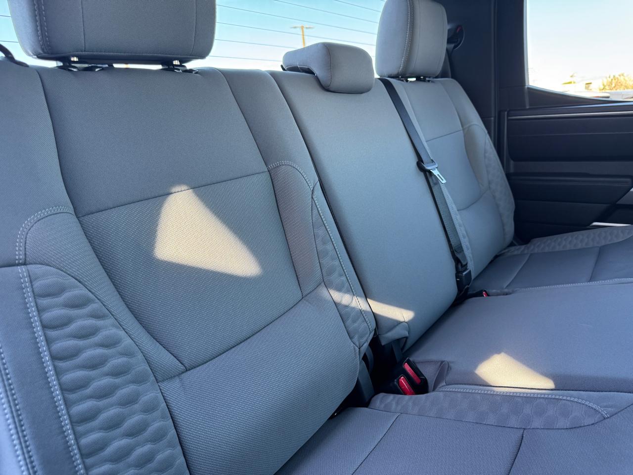 Toyota Tundra 4WD SR5 CrewMax 5.5' Bed (Natl) 2025