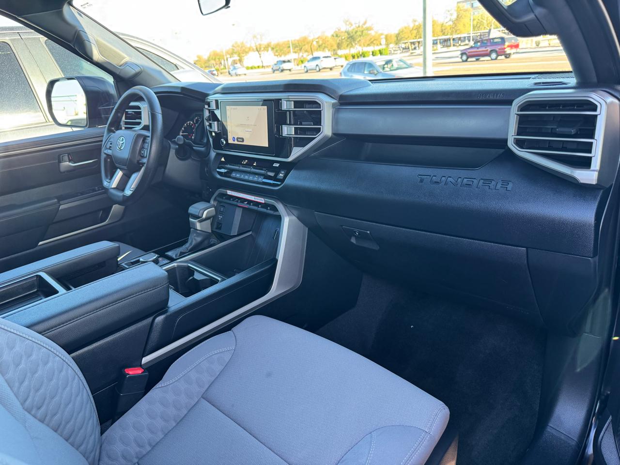 Toyota Tundra 4WD SR5 CrewMax 5.5' Bed (Natl) 2025