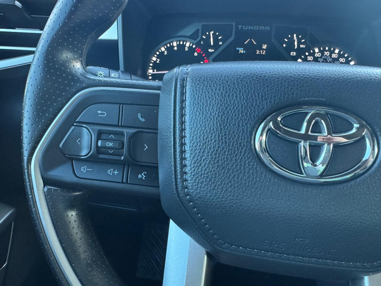 Toyota Tundra 4WD SR5 CrewMax 5.5' Bed (Natl) 2025