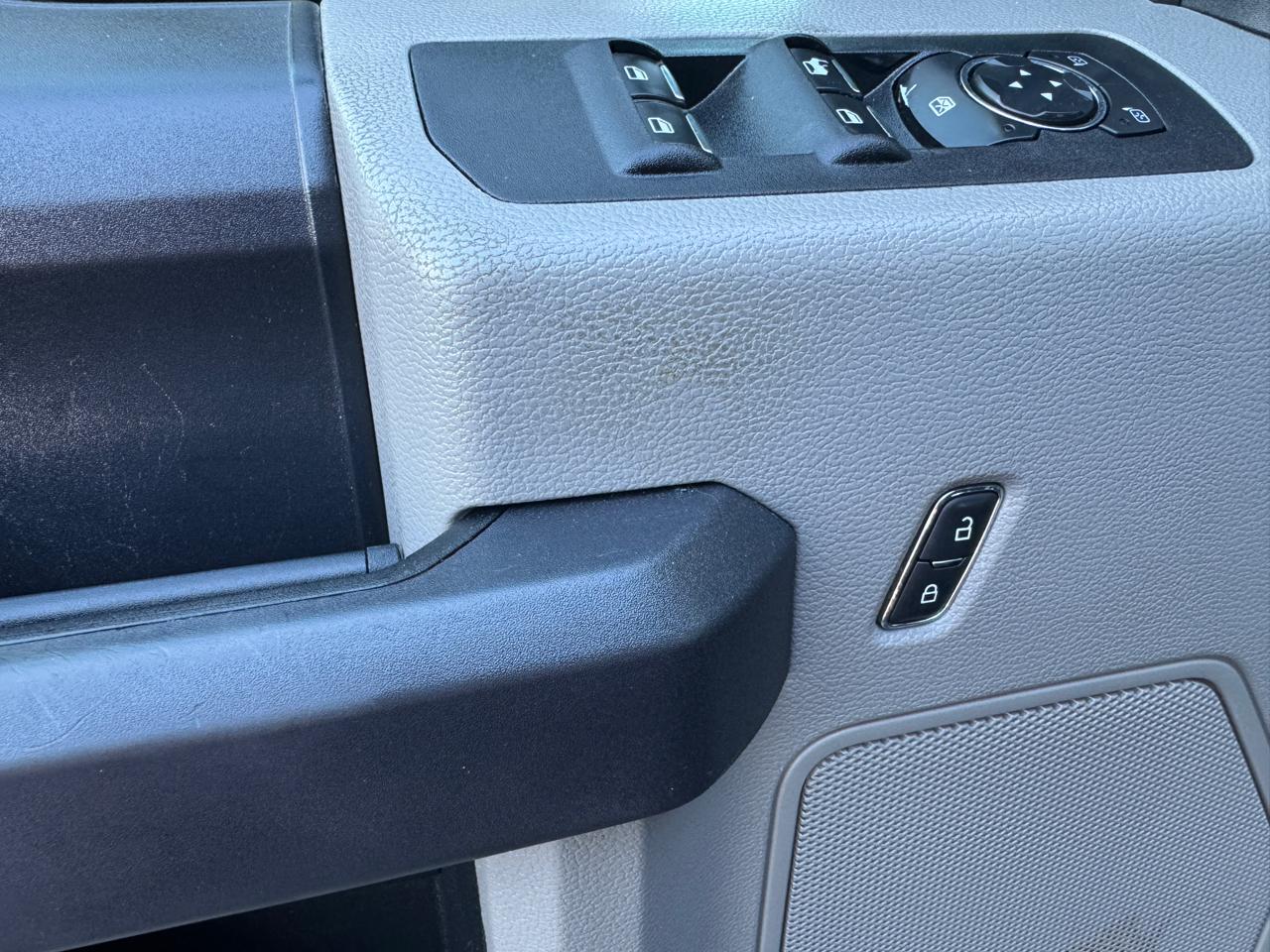 Ford F-150 FX4 SuperCrew 4WD 2019