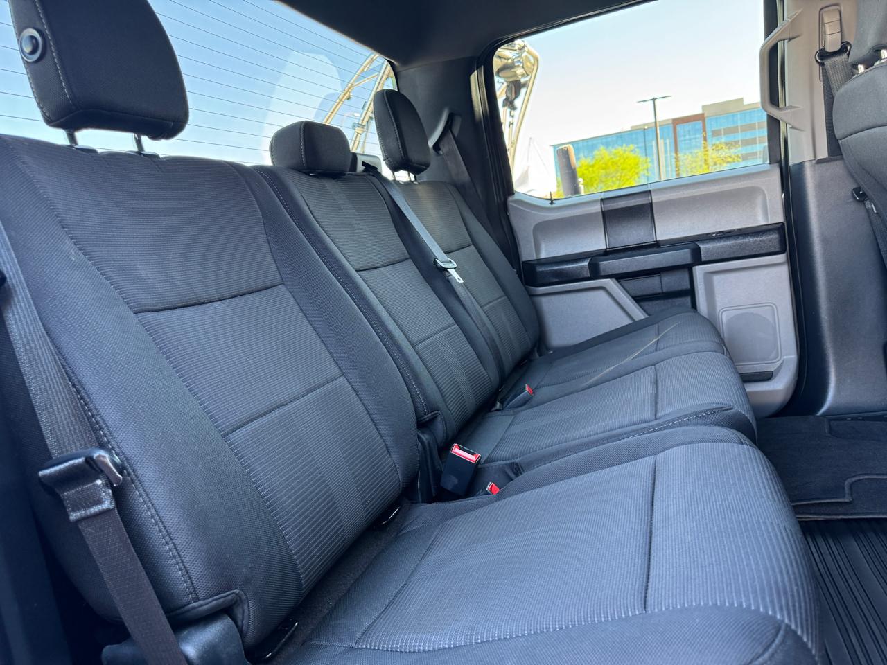 Ford F-150 FX4 SuperCrew 4WD 2019