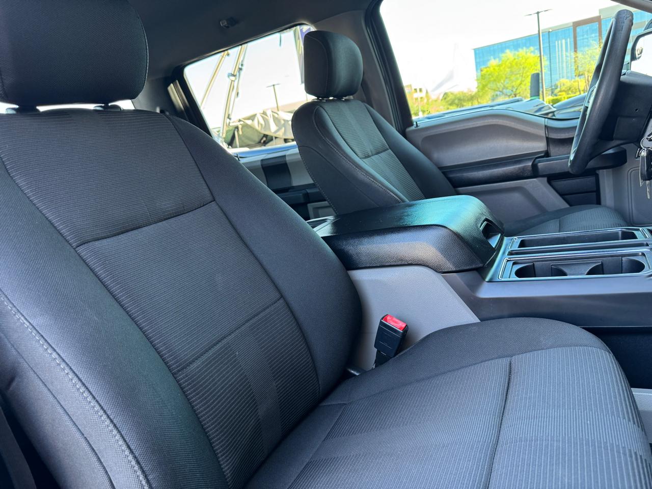 Ford F-150 FX4 SuperCrew 4WD 2019