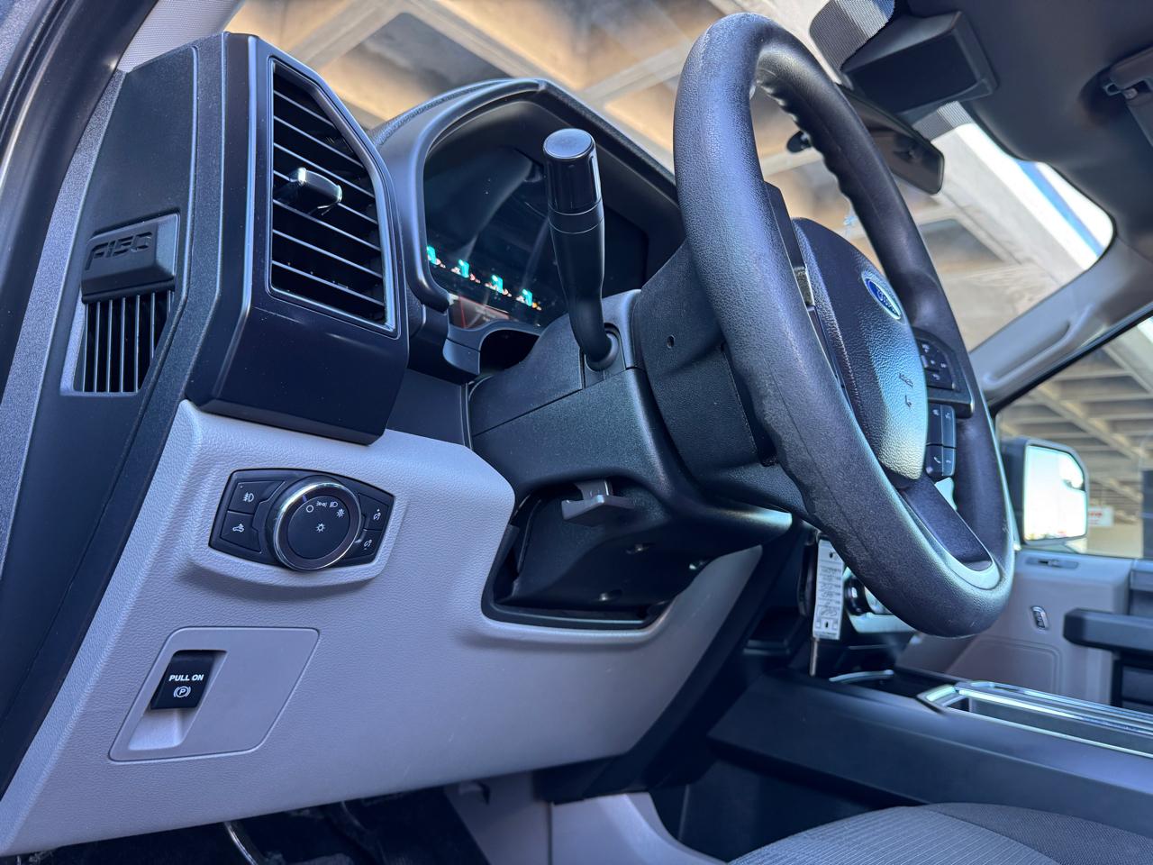 Ford F-150 FX4 SuperCrew 4WD 2019