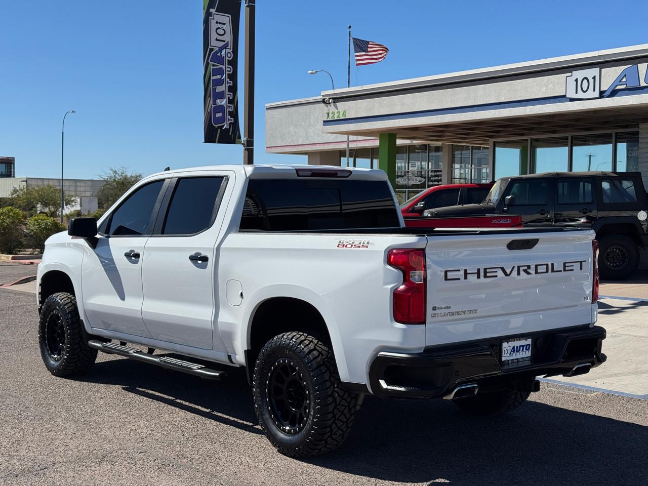 Chevrolet Silverado 1500 4WD Crew Cab 147" LT Trail Boss 2021