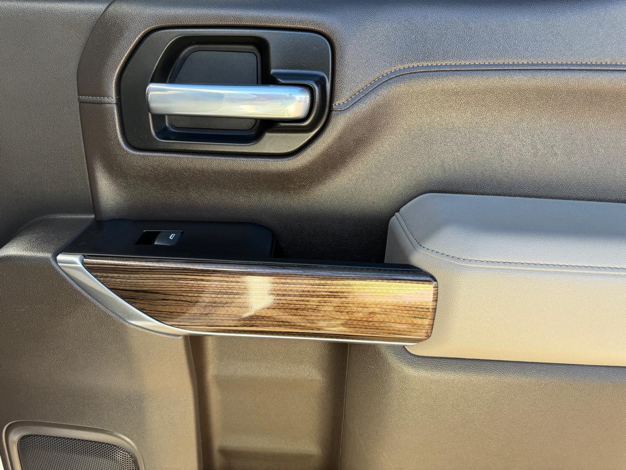 Chevrolet Silverado 1500 4WD Crew Cab 147" LT Trail Boss 2021