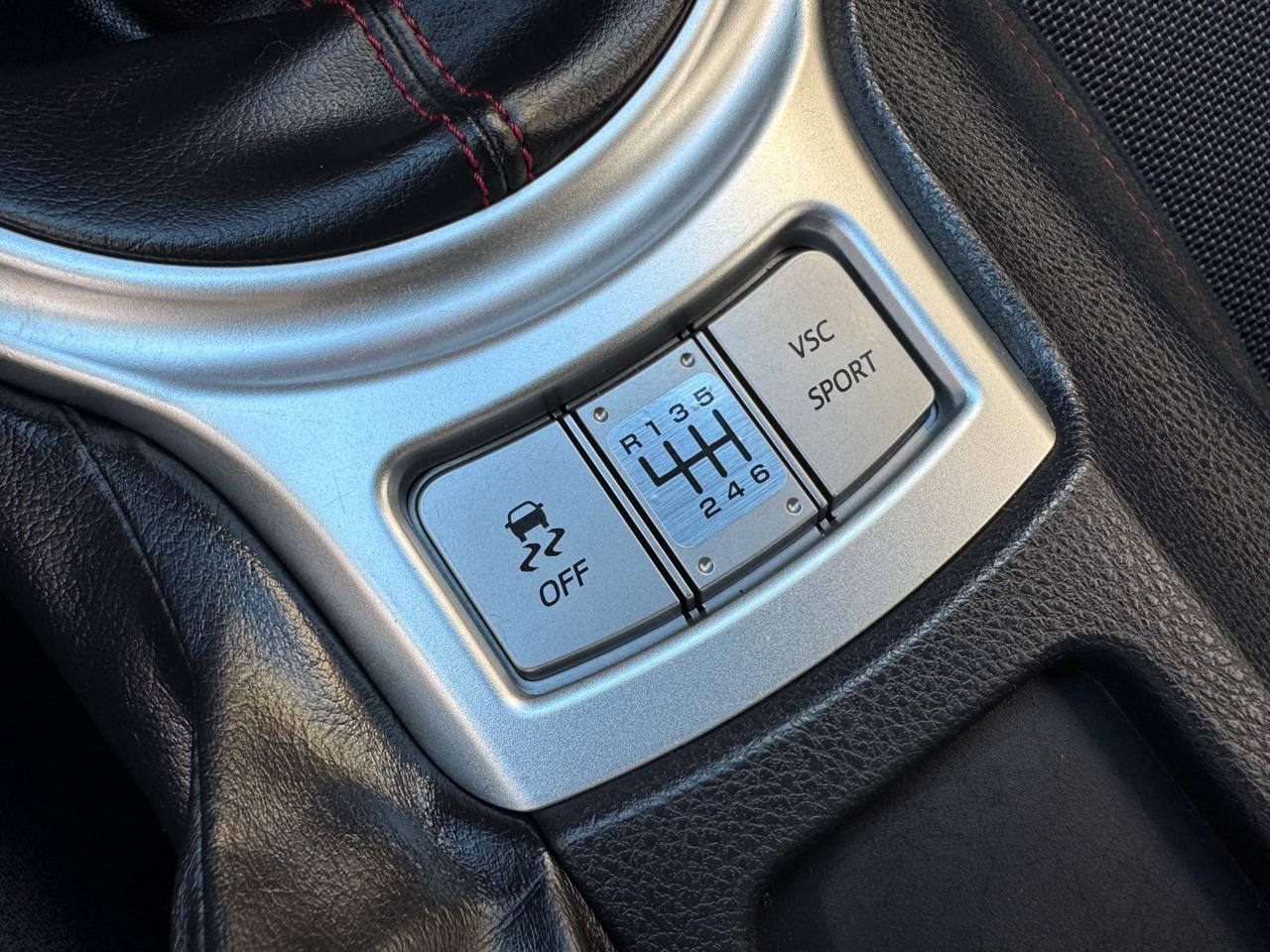 Subaru BRZ 2dr Cpe Man Premium 2016