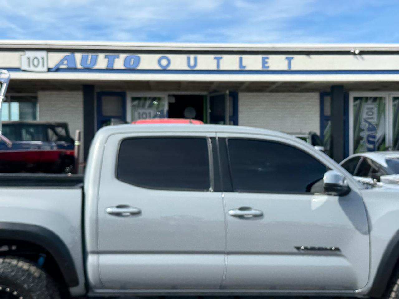 Toyota Tacoma 4WD TRD Off Road Double Cab 5' Bed V6 AT (Natl) 2021