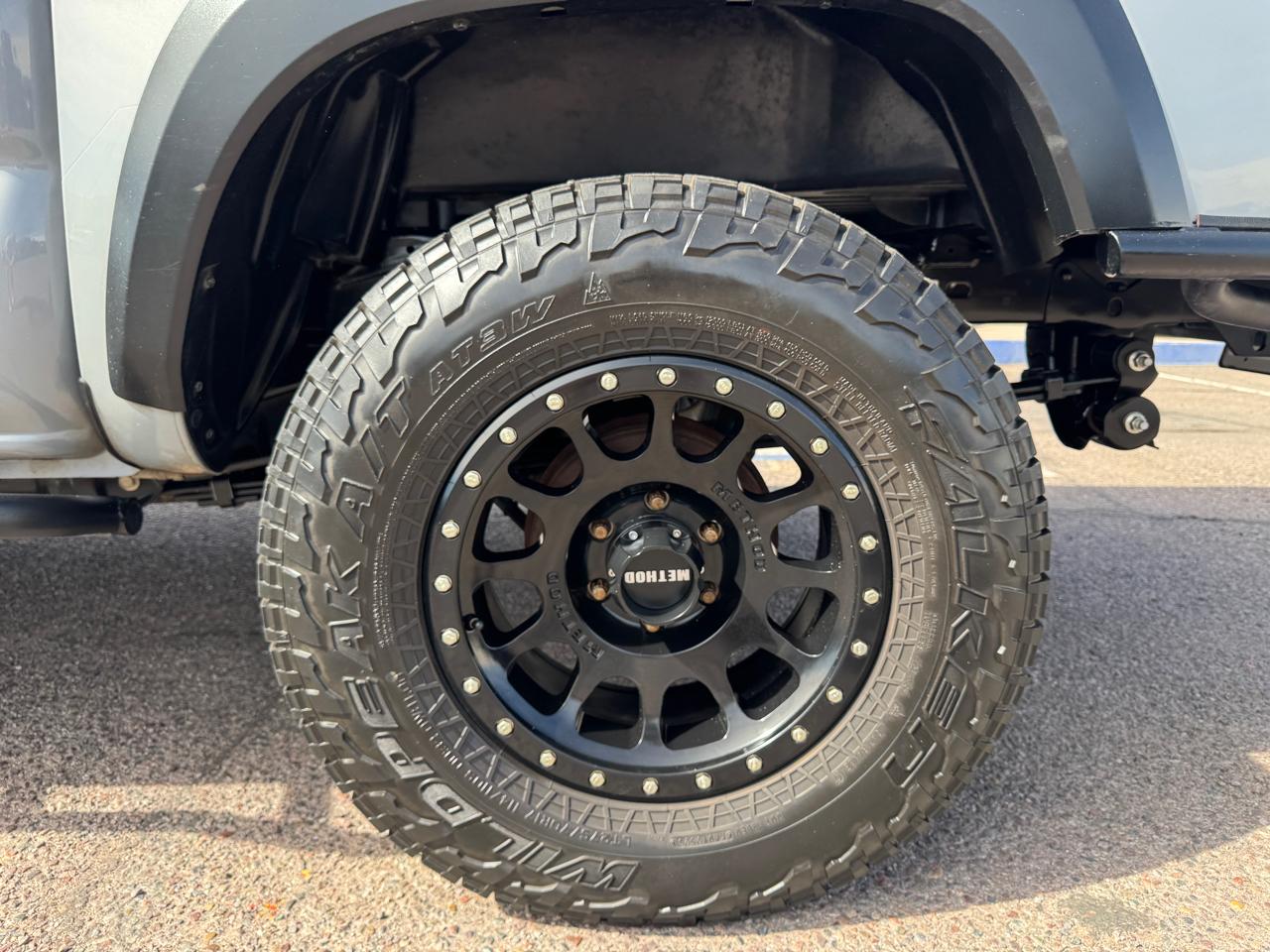 Toyota Tacoma 4WD TRD Off Road Double Cab 5' Bed V6 AT (Natl) 2021