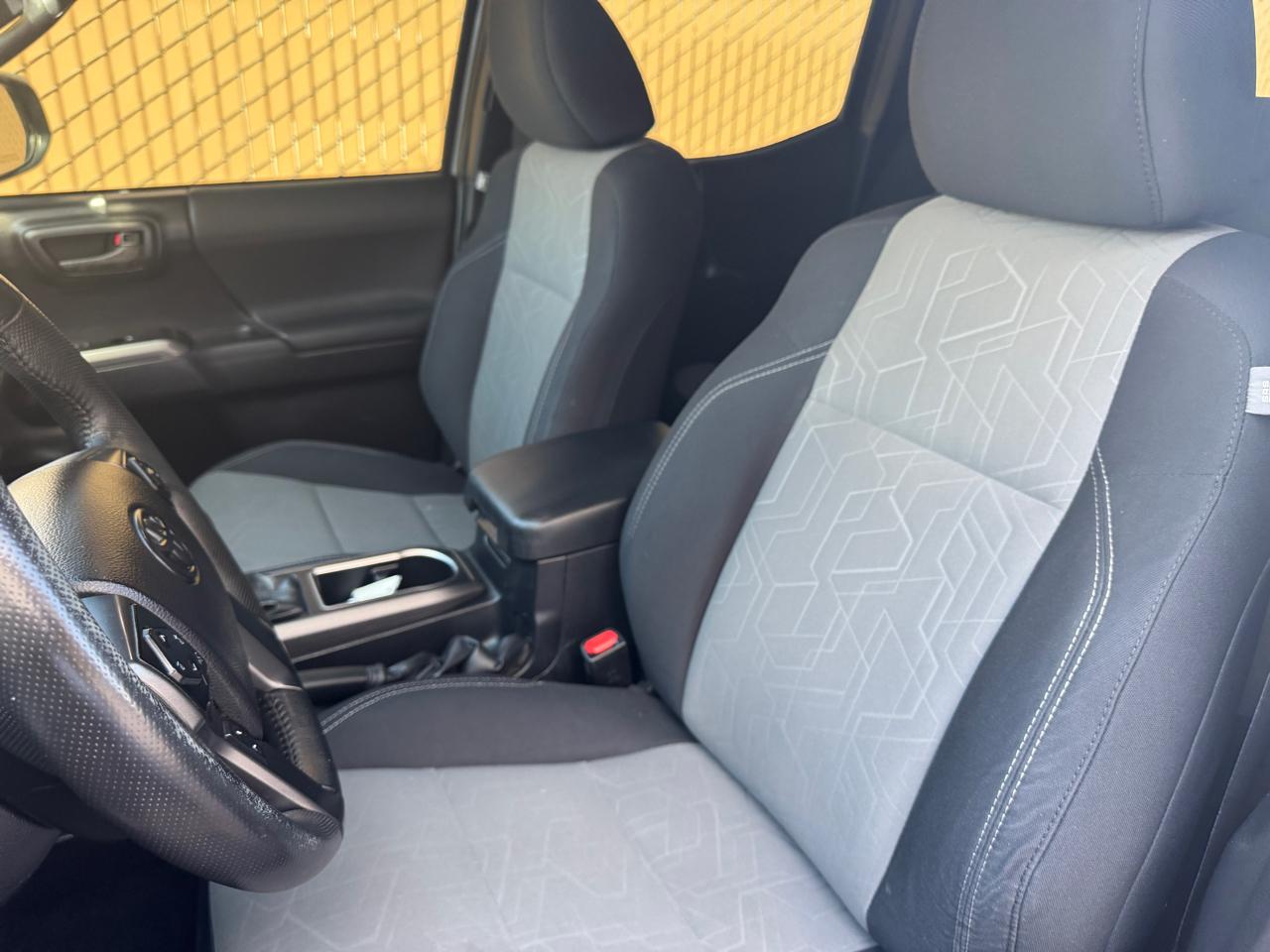 Toyota Tacoma 4WD TRD Off Road Double Cab 5' Bed V6 AT (Natl) 2021