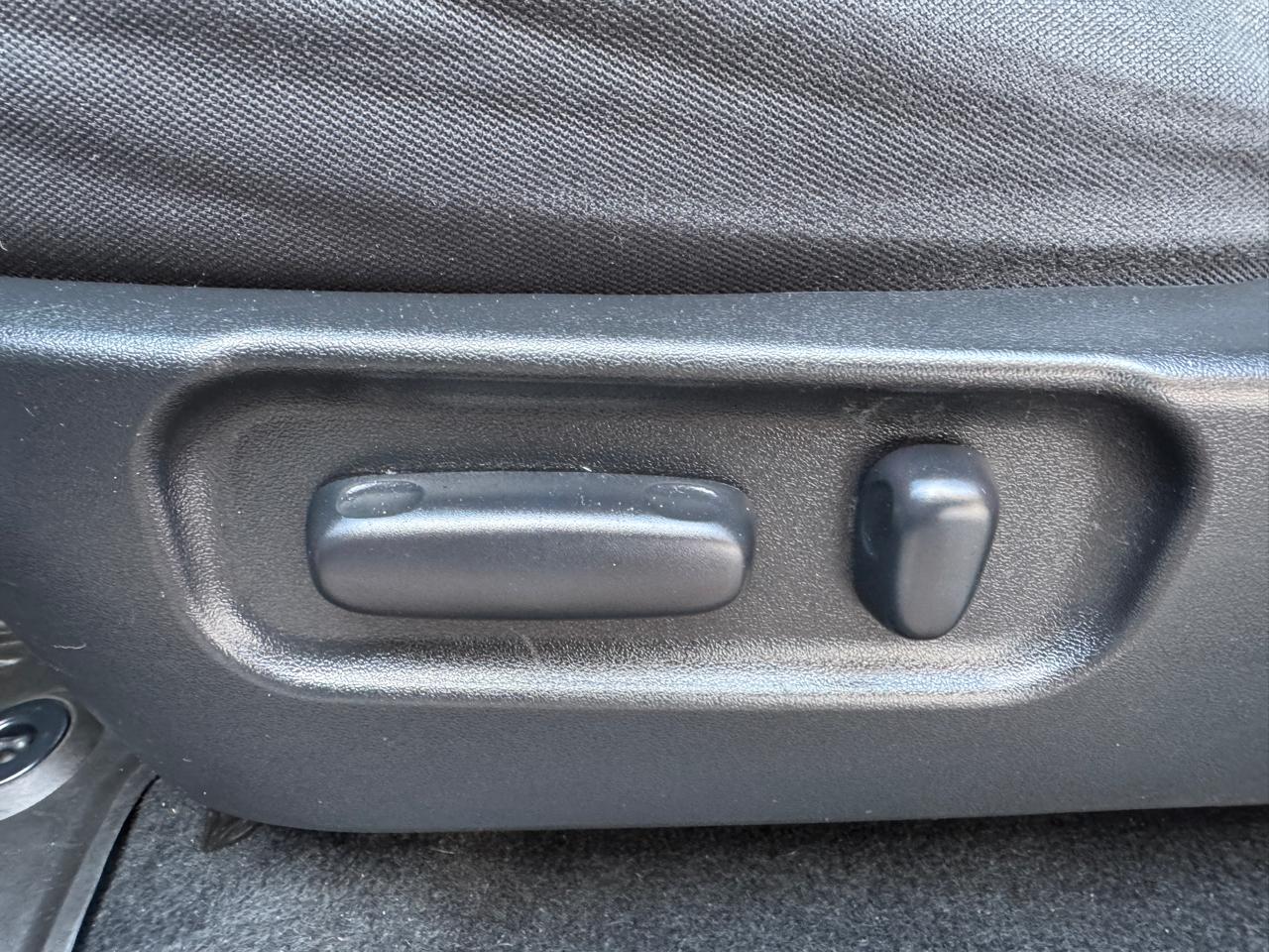 Toyota Tacoma 4WD TRD Off Road Double Cab 5' Bed V6 AT (Natl) 2021