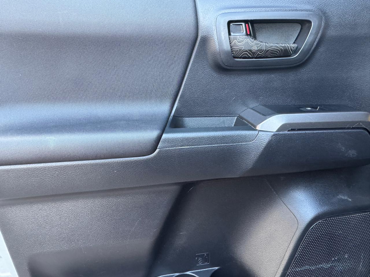 Toyota Tacoma 4WD TRD Off Road Double Cab 5' Bed V6 AT (Natl) 2021