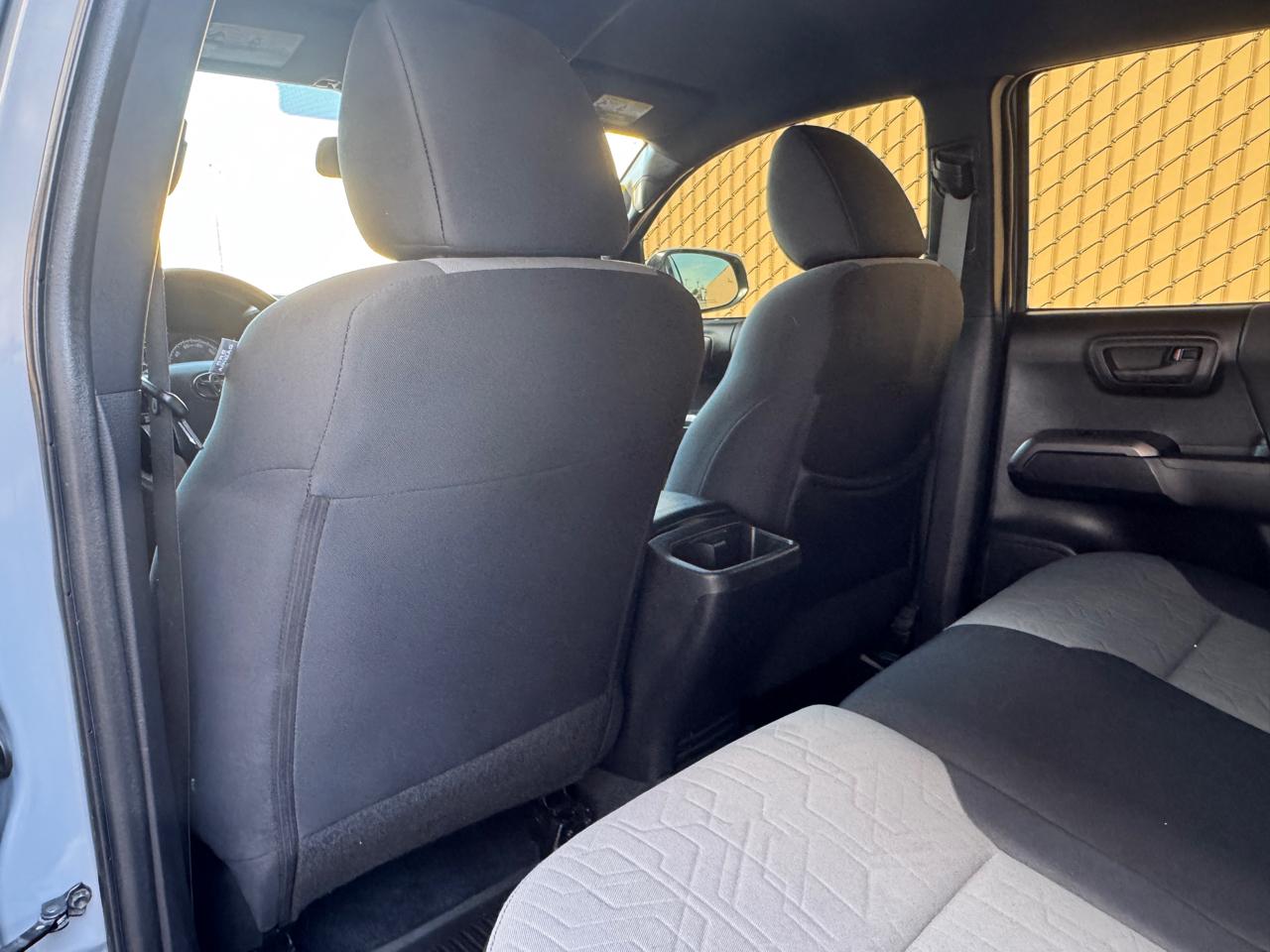 Toyota Tacoma 4WD TRD Off Road Double Cab 5' Bed V6 AT (Natl) 2021