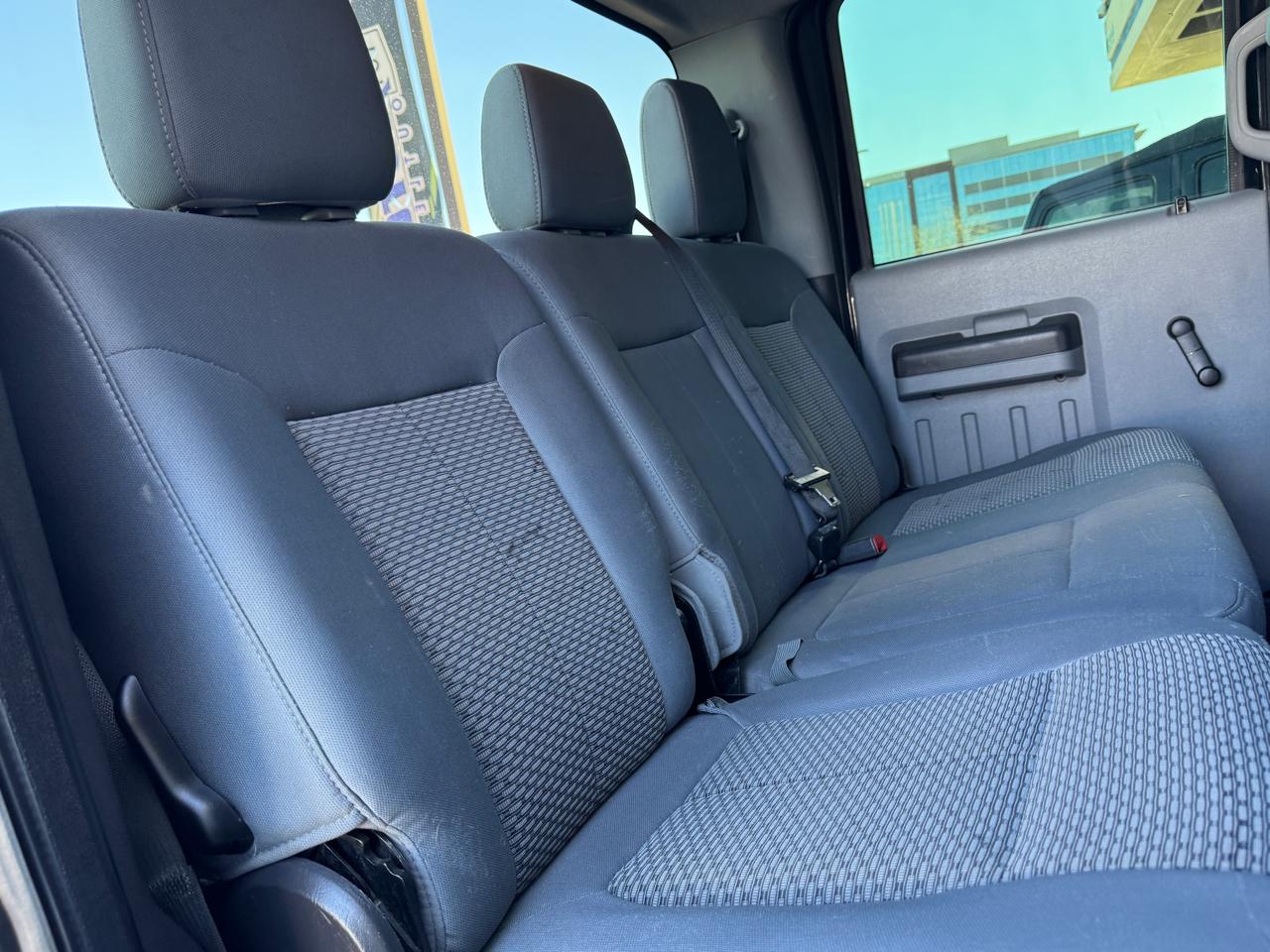 Ford Super Duty F-350 SRW 4WD Crew Cab 172" XL 2015