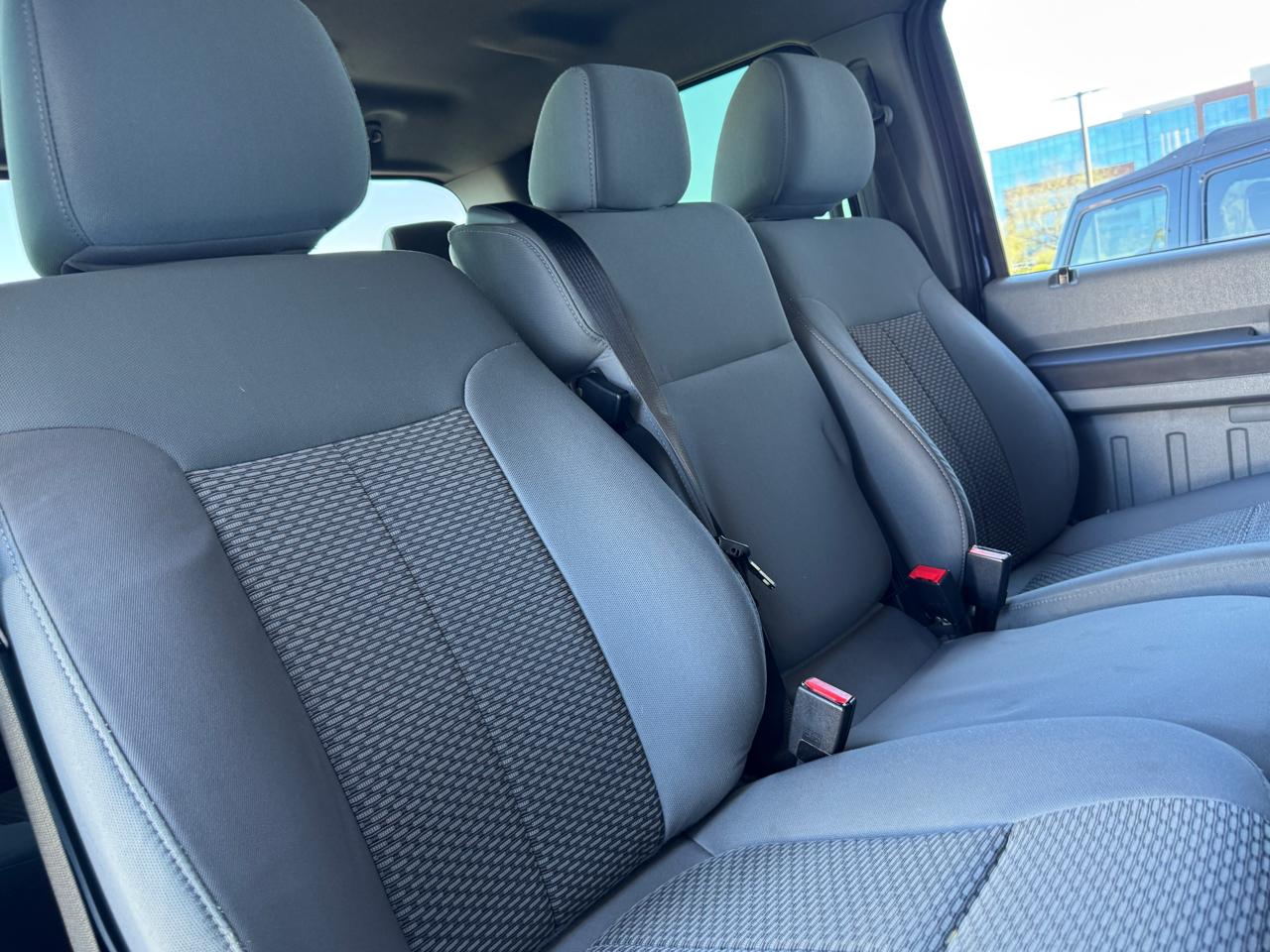 Ford Super Duty F-350 SRW 4WD Crew Cab 172" XL 2015