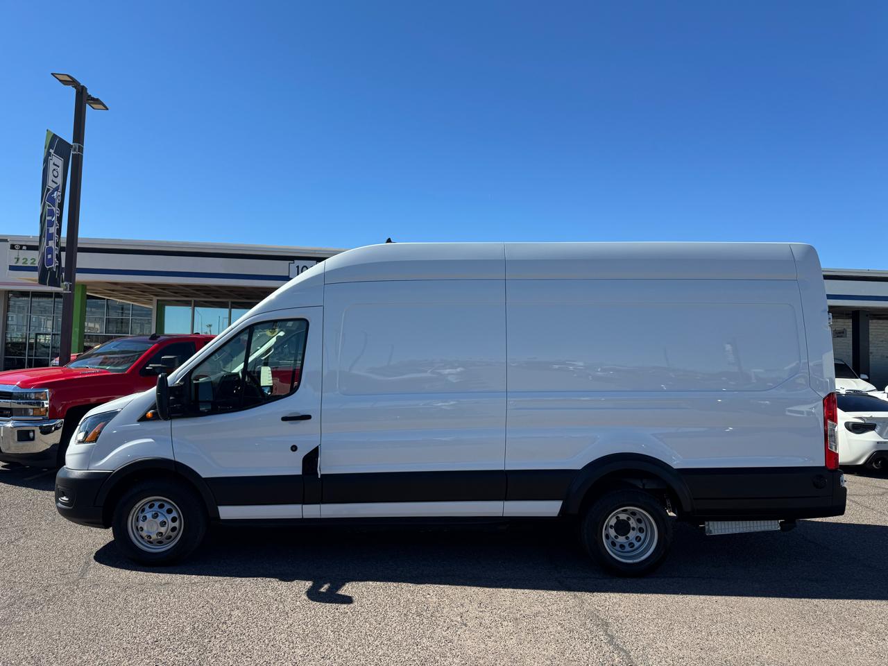 Ford Transit Cargo Van T-350 HD 148" EL Hi Rf 11000 GVWR DRW RWD 2022