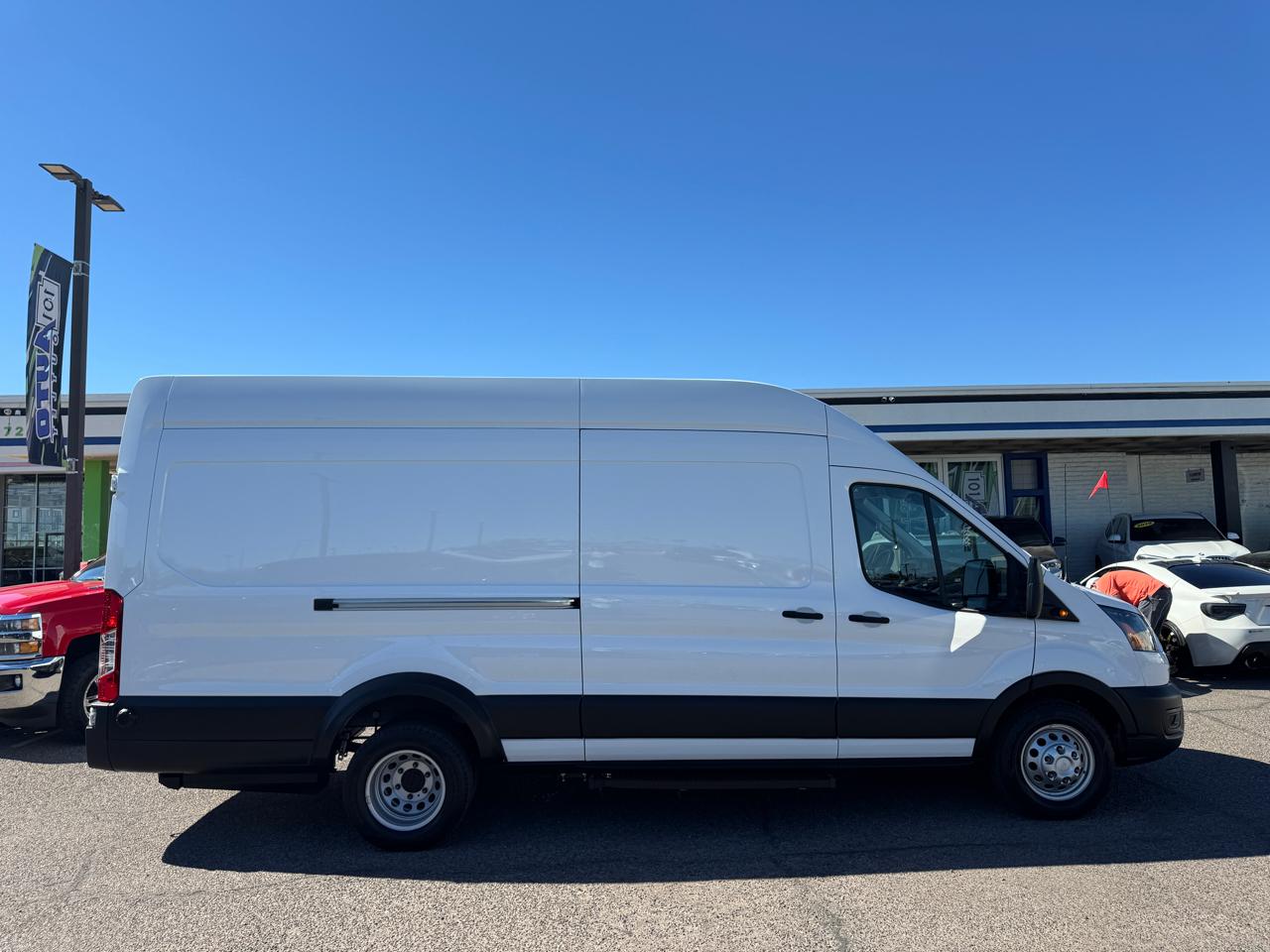 Ford Transit Cargo Van T-350 HD 148" EL Hi Rf 11000 GVWR DRW RWD 2022