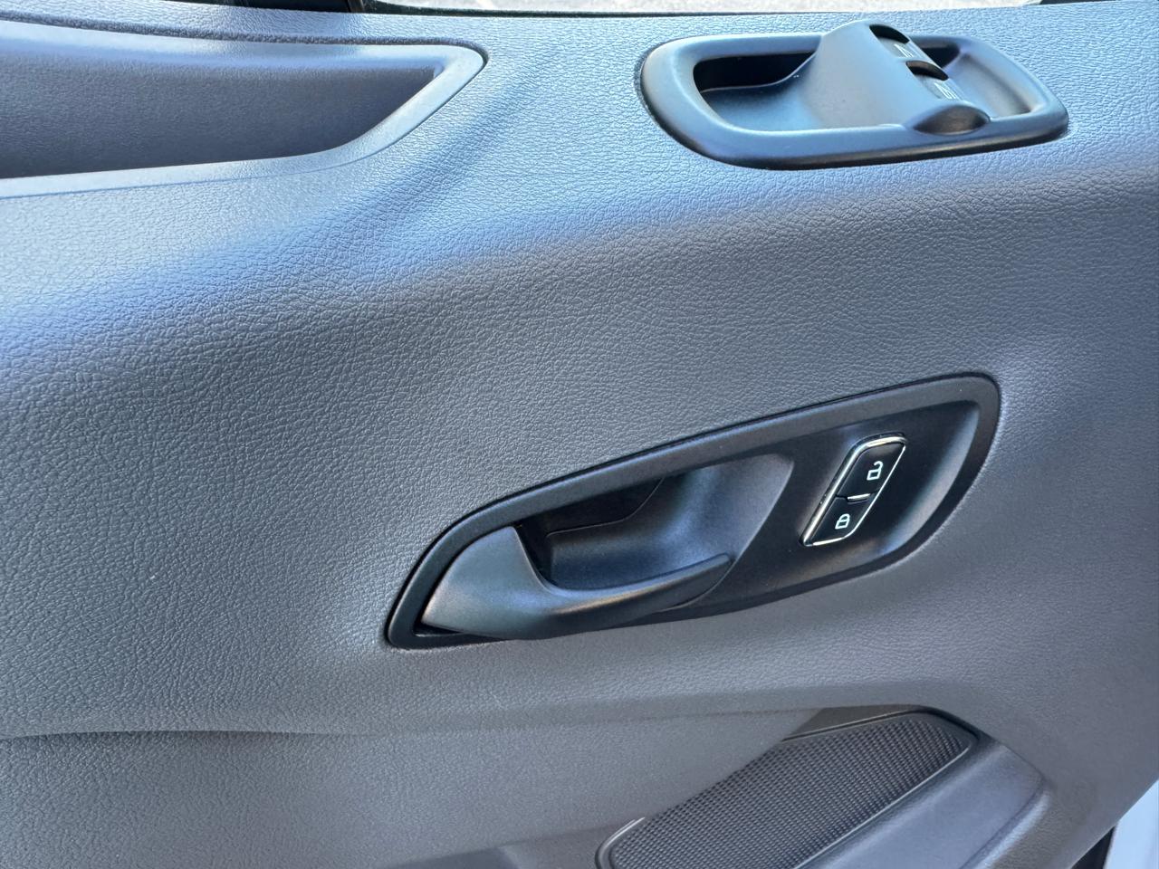 Ford Transit Cargo Van T-350 HD 148" EL Hi Rf 11000 GVWR DRW RWD 2022