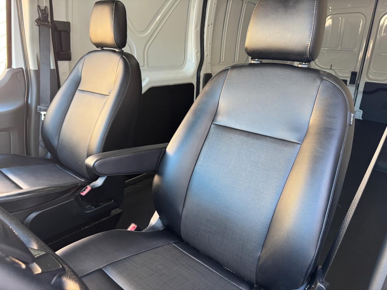 Ford Transit Cargo Van T-350 HD 148" EL Hi Rf 11000 GVWR DRW RWD 2022