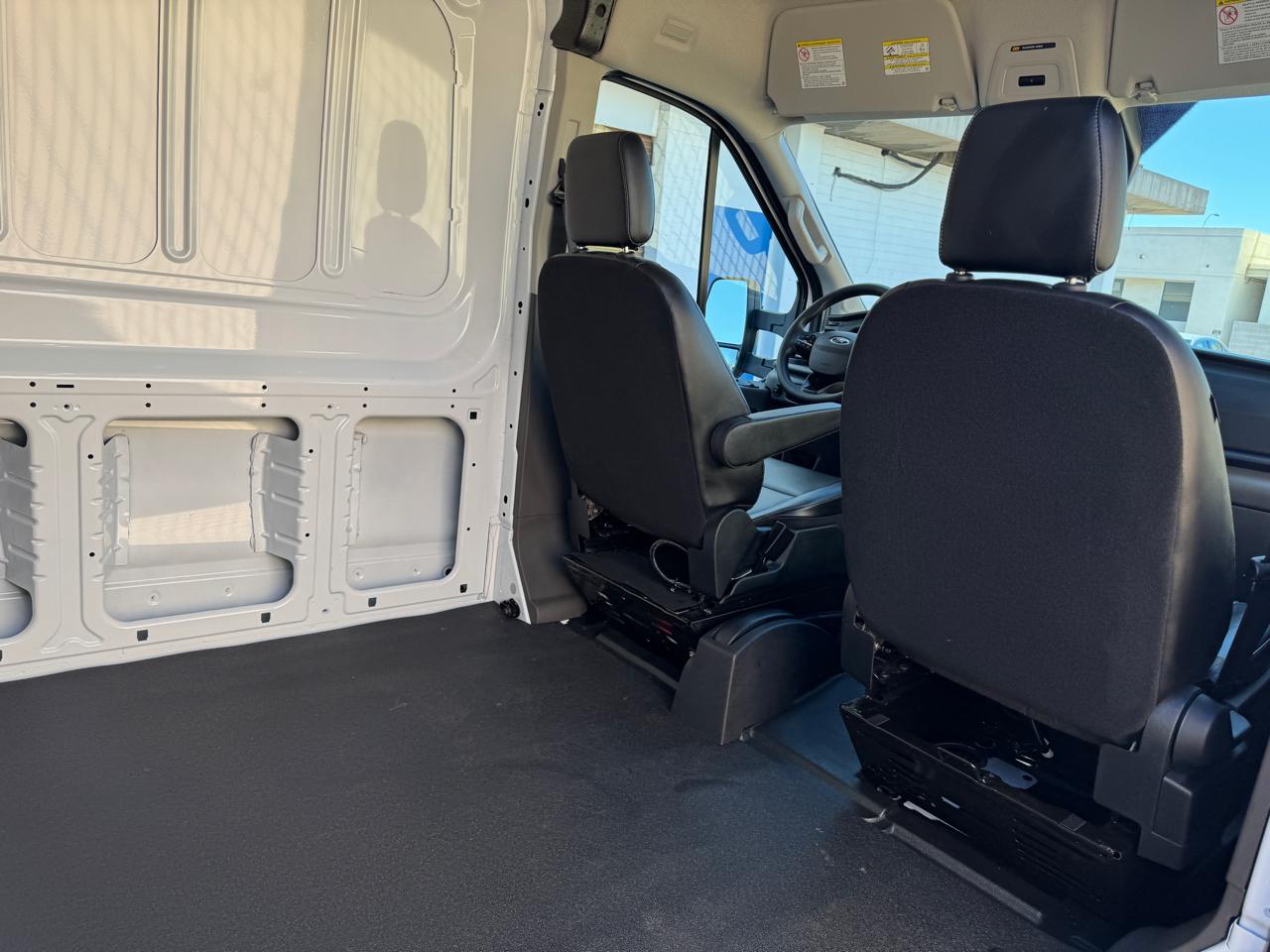 Ford Transit Cargo Van T-350 HD 148" EL Hi Rf 11000 GVWR DRW RWD 2022