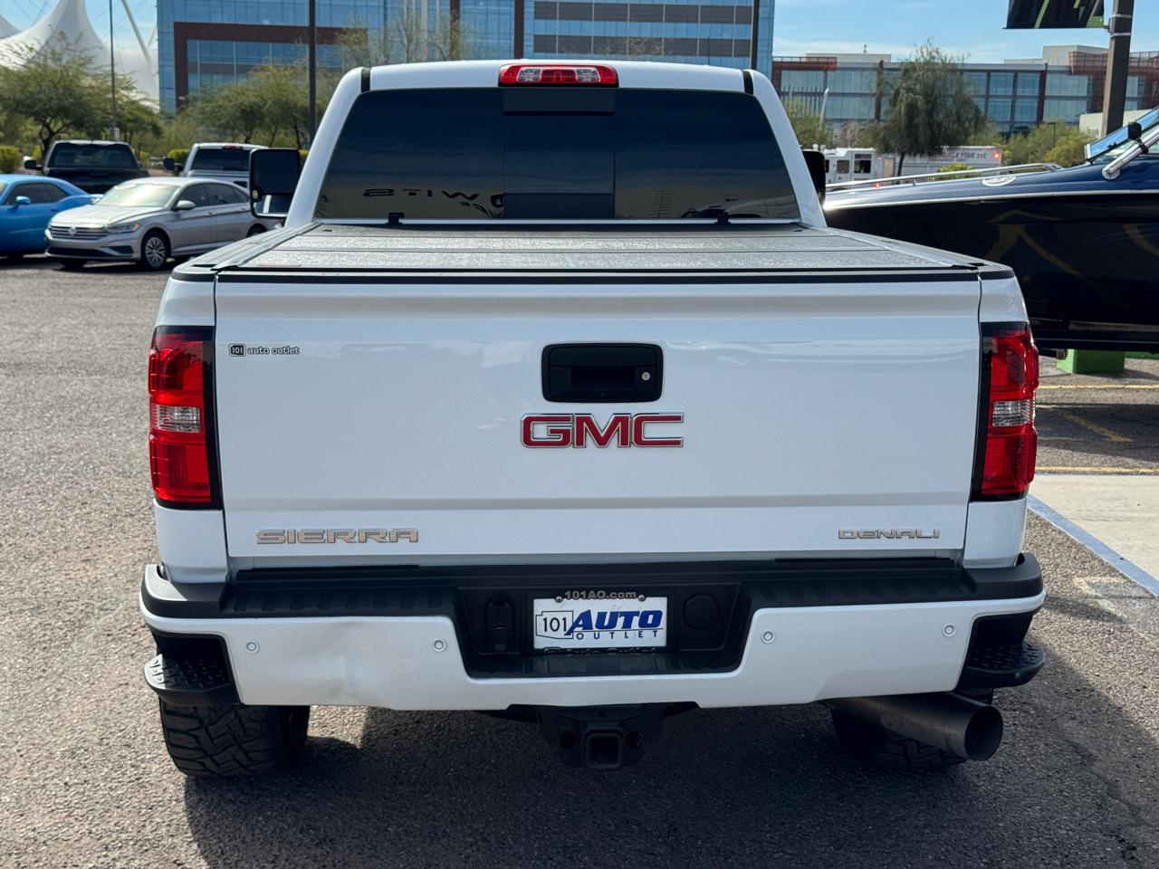 GMC Sierra 2500HD available WiFi 4WD Crew Cab 153.7" Denali 2015