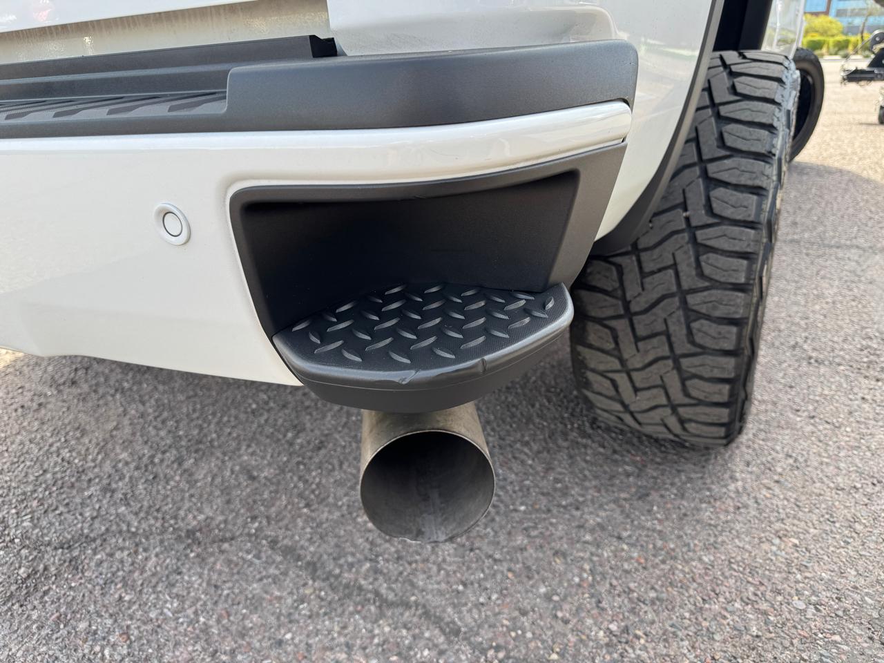 GMC Sierra 2500HD available WiFi 4WD Crew Cab 153.7" Denali 2015