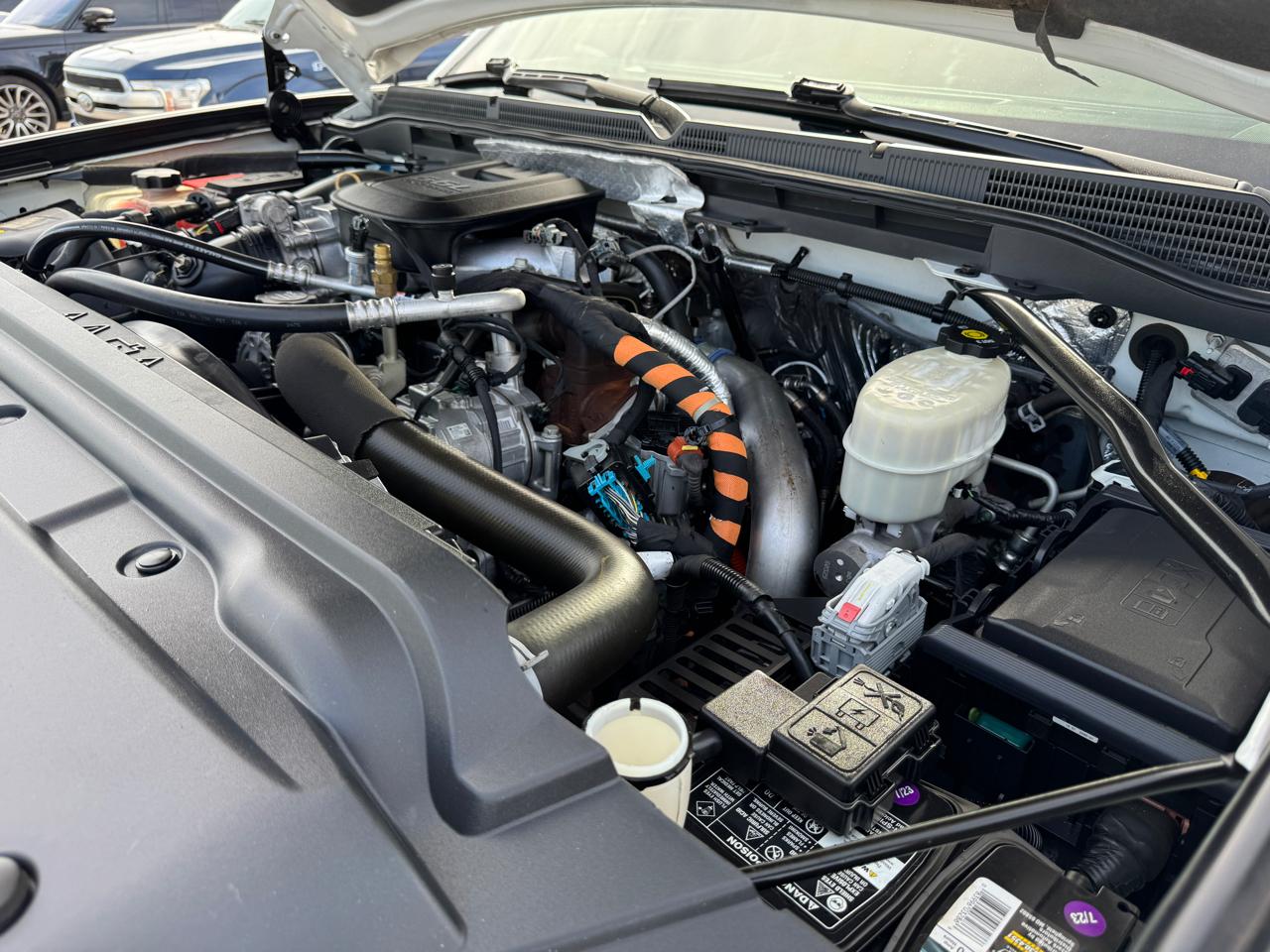 GMC Sierra 2500HD available WiFi 4WD Crew Cab 153.7" Denali 2015