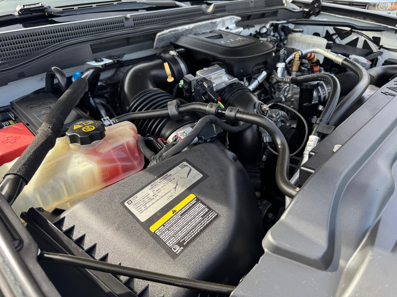 GMC Sierra 2500HD available WiFi 4WD Crew Cab 153.7" Denali 2015