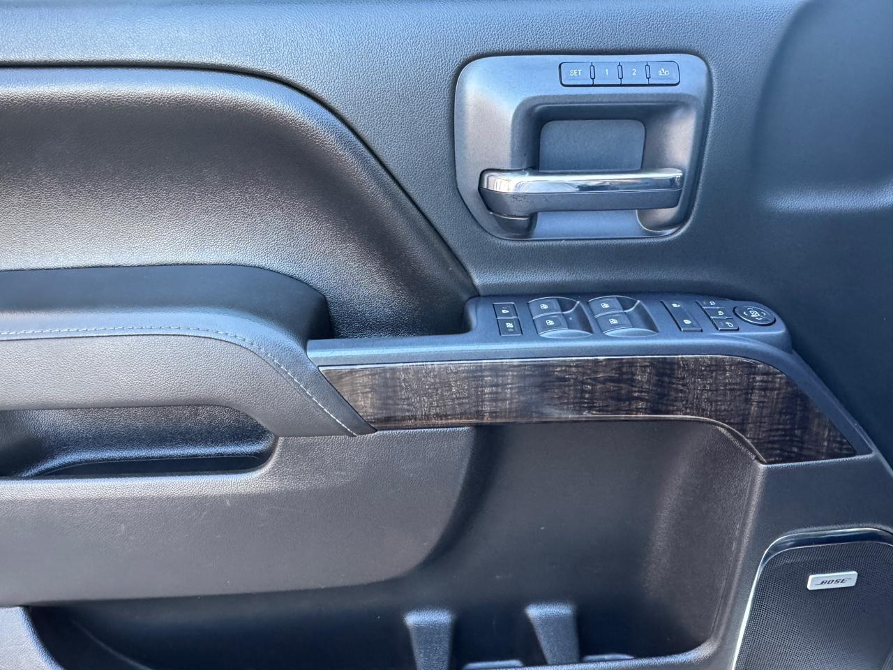 GMC Sierra 2500HD available WiFi 4WD Crew Cab 153.7" Denali 2015