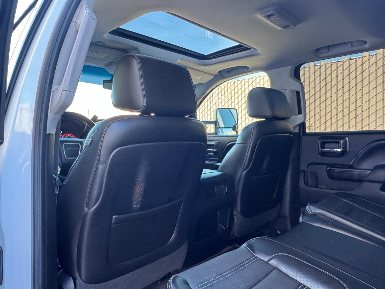 GMC Sierra 2500HD available WiFi 4WD Crew Cab 153.7" Denali 2015