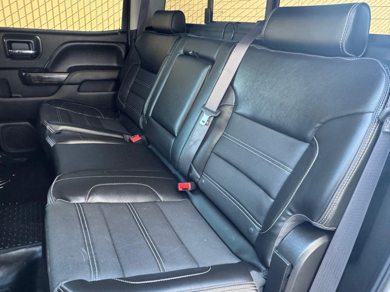 GMC Sierra 2500HD available WiFi 4WD Crew Cab 153.7" Denali 2015